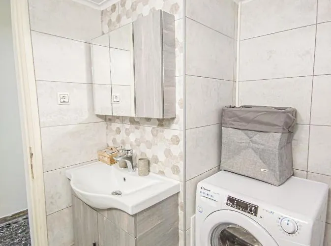 Διαμέρισμα Fully Renovated Close To The Bus Station And The Center!