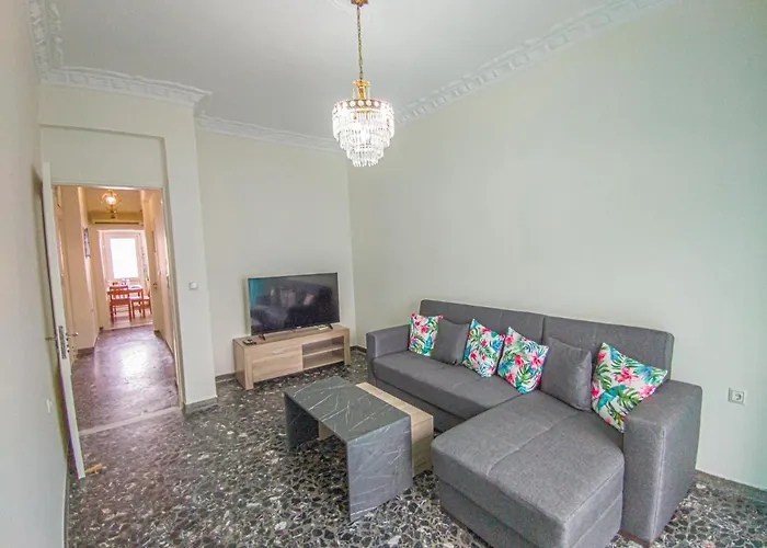 Fully Renovated Close To The Bus Station And The Center! Διαμέρισμα *